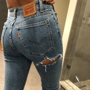 721 vintage high rise skinny Levi butt rip jeans